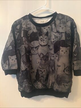 Black Cat Pattern Pullover Sweatshirt